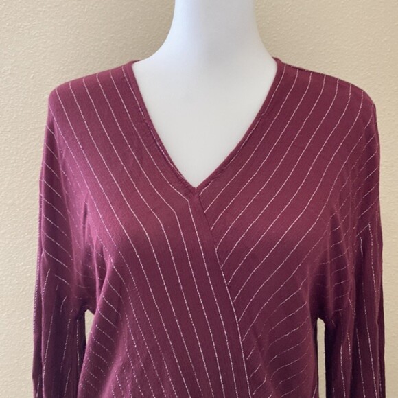 Juicy Couture Tie Front Faux Wrap Top Small Bell Sleeves Wine Matallic Holiday - Picture 2 of 12
